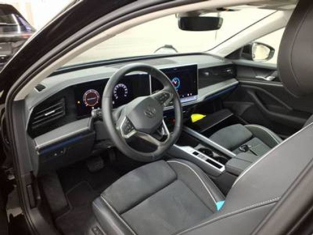 Fahrzeugabbildung Volkswagen Passat Business 2.0TDI LED Navi AHK 360° ACC SHZ