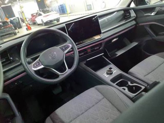Fahrzeugabbildung Volkswagen Tayron Life 2.0 TDI LED PANO 7Sitze 360° AHK SHZ