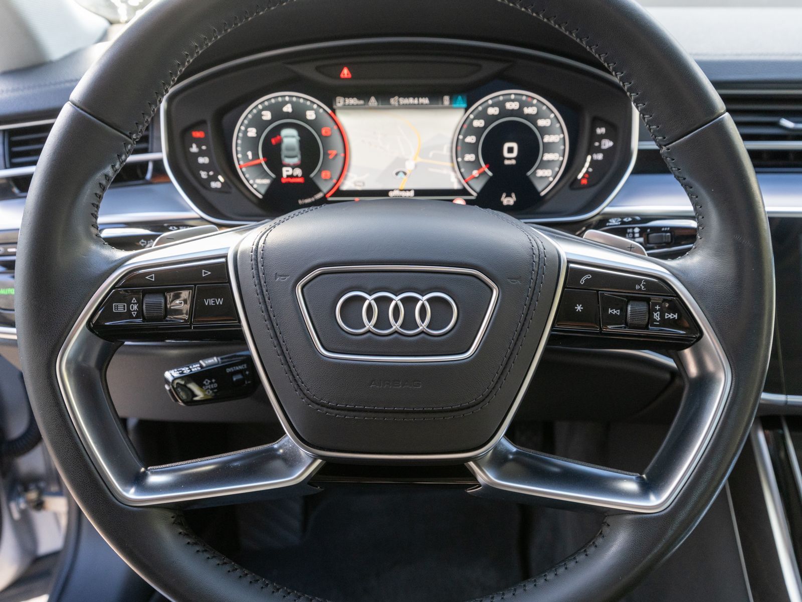 Fahrzeugabbildung Audi A8 55 TFSI quattro NAVI MATRIX AHK PANO HUD 360°