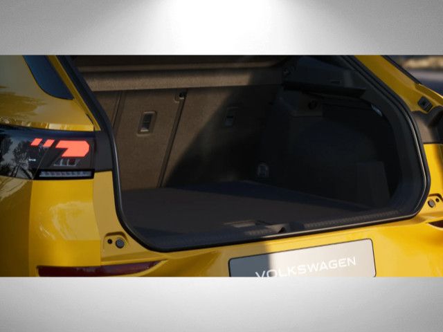 Fahrzeugabbildung Volkswagen T-Roc R-Line 1.5 l eTSI 150 PS DSG 360° ACC AHK