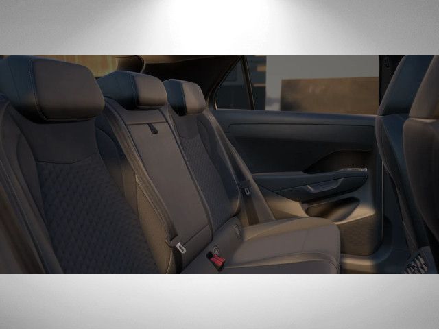Fahrzeugabbildung Volkswagen T-Roc R-Line 1.5 l eTSI 150 PS DSG 360° LED AHK