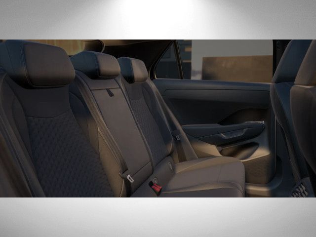 Fahrzeugabbildung Volkswagen T-Roc R-Line 1.5 l eTSI 150 PS DSG 360° ACC AHK