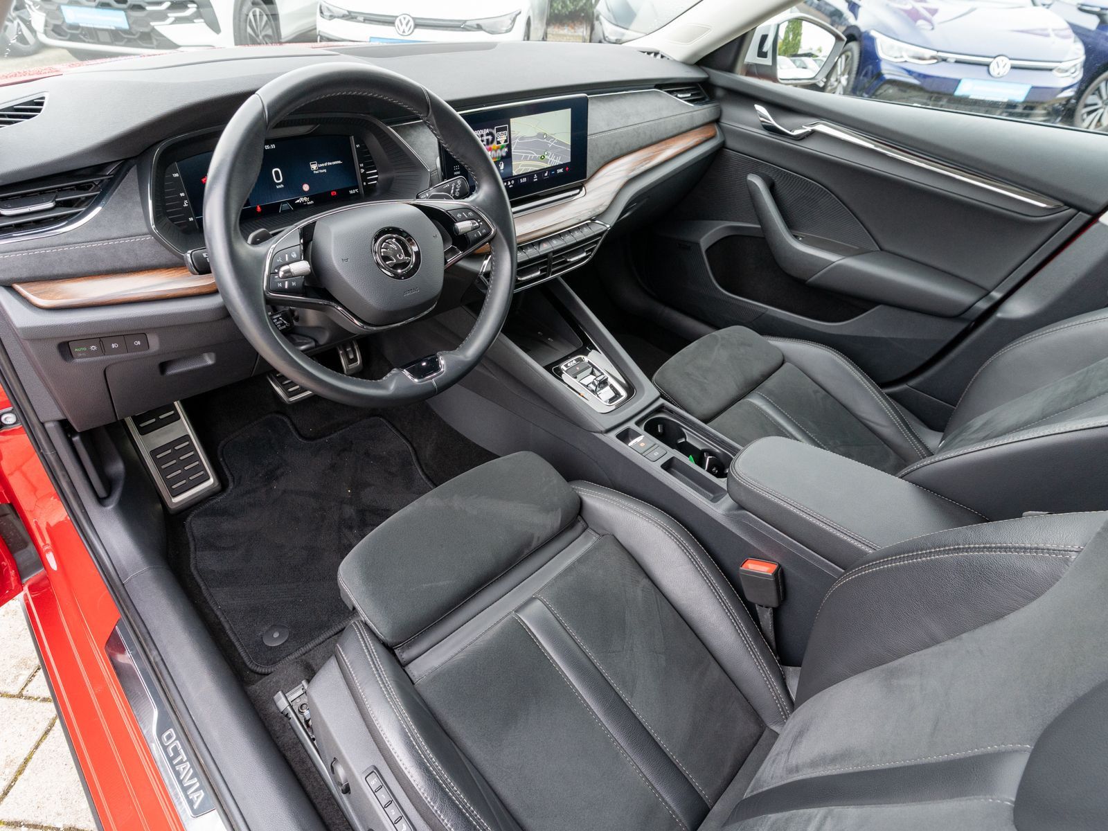 Fahrzeugabbildung SKODA Octavia SCOUT 4x4 2,0 TDI AHK STDHZ HUD CANTON