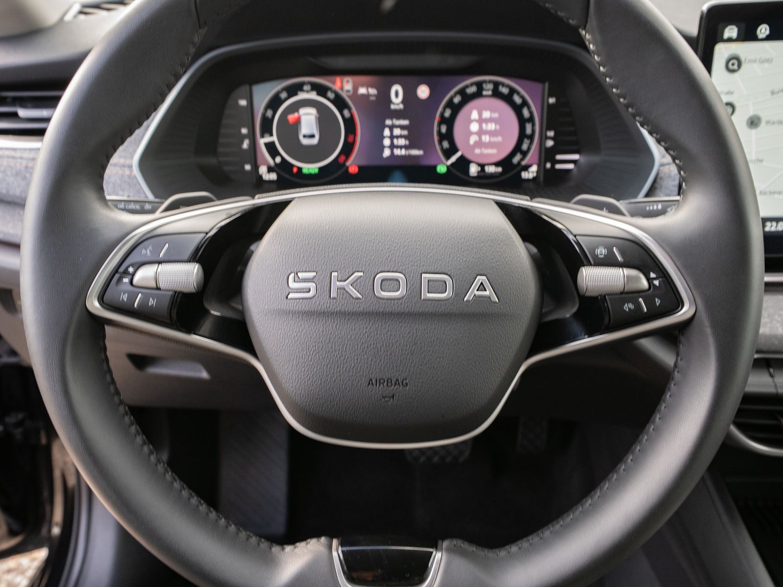 Fahrzeugabbildung SKODA Octavia Selection 1.5 LED Navi SHZ 360° CANTON