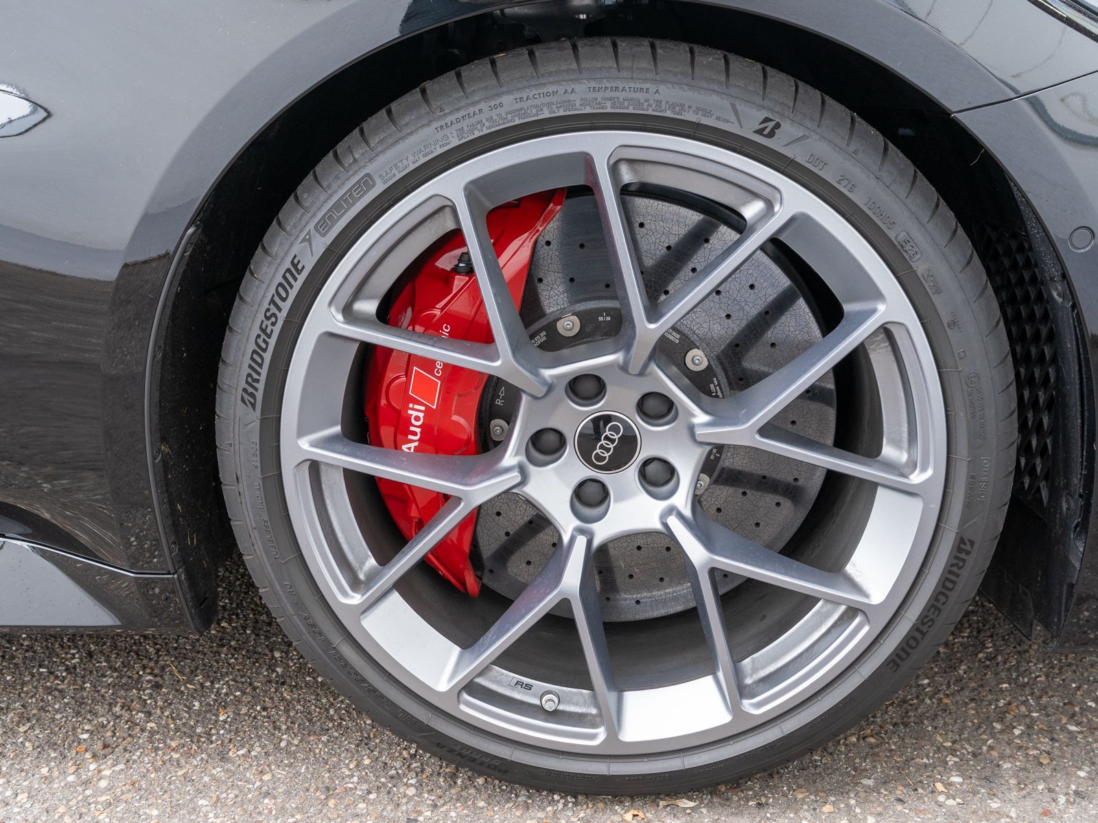 Fahrzeugabbildung Audi RS 5 Avant Keramikbremsen Optikpaket Carbon
