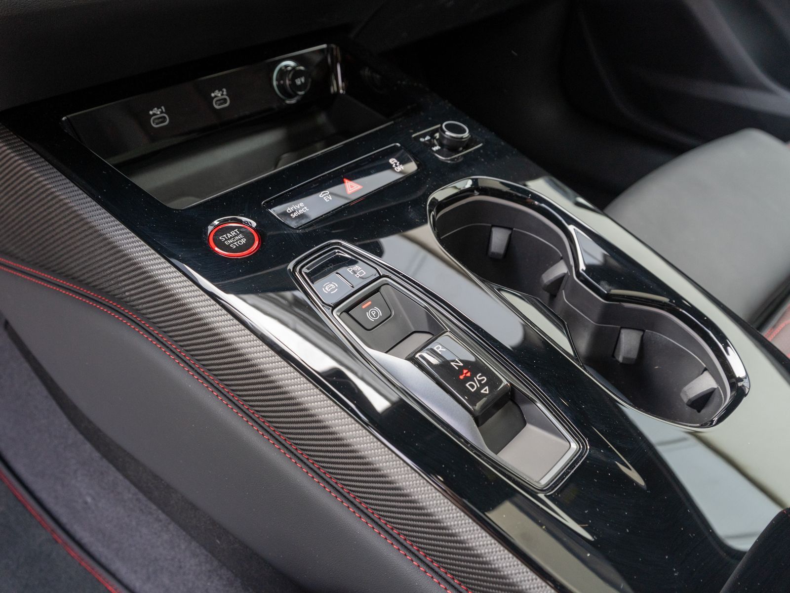 Fahrzeugabbildung Audi RS 5 Avant Keramikbremsen Optikpaket Carbon