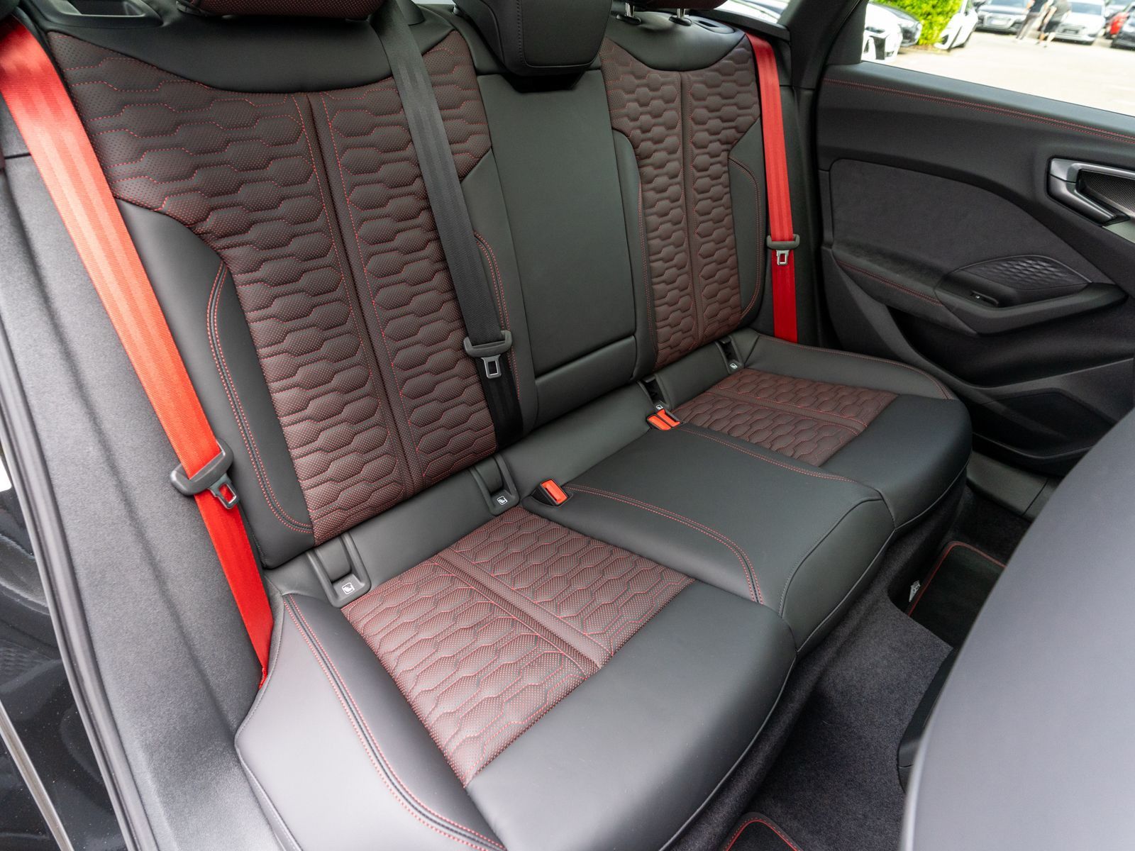 Fahrzeugabbildung Audi RS 5 Avant Keramikbremsen Optikpaket Carbon
