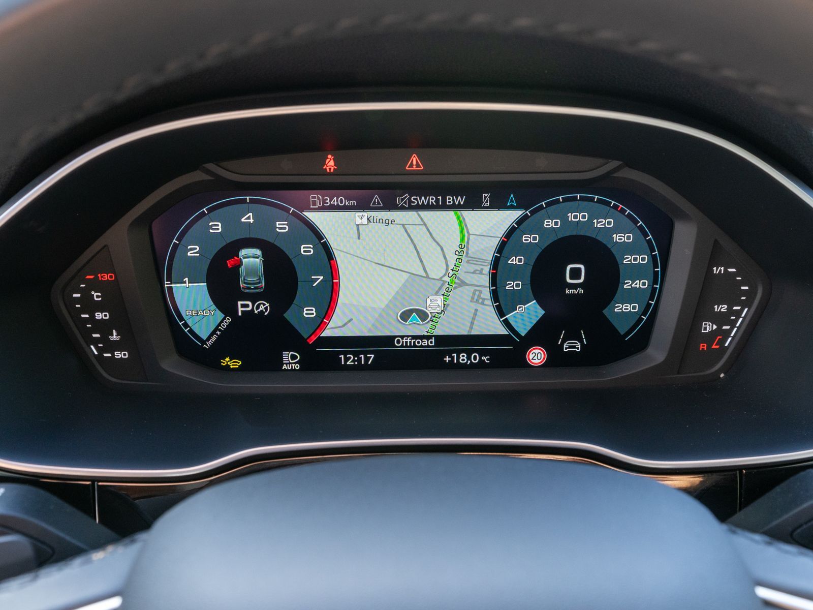 Fahrzeugabbildung Audi Q3 SUV advanced 35 TFSI Stronic LED Navi RFK AHK