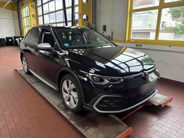 Fahrzeugabbildung Volkswagen Golf Variant 4 Motion 2.0 TDI PANO AHK STDHZ SHZ