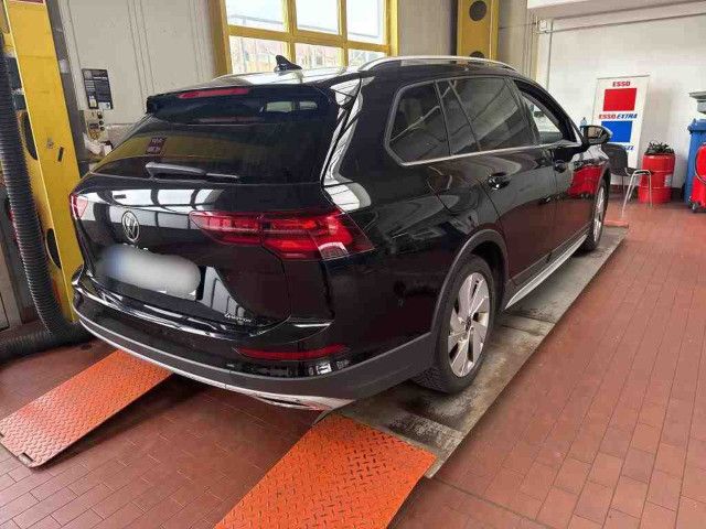 Fahrzeugabbildung Volkswagen Golf Variant 4 Motion 2.0 TDI PANO AHK STDHZ SHZ