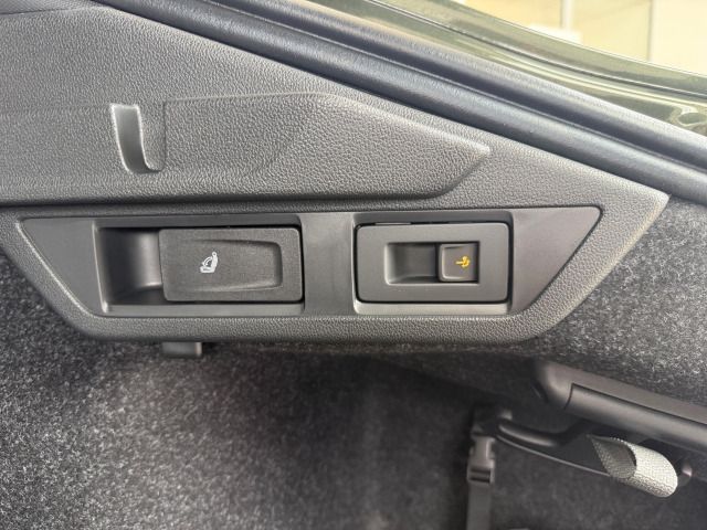 Fahrzeugabbildung SKODA Octavia RS 2,0 TSI 265PS DSG ACC 360° CANTON AHK