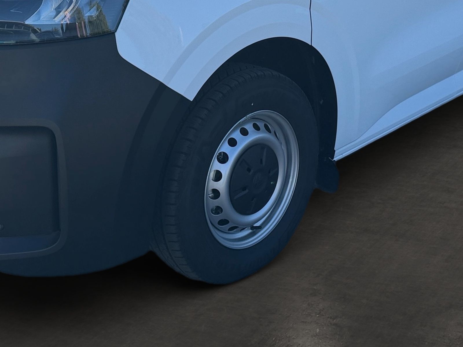 Fahrzeugabbildung Volkswagen T7 Transporter Kasten 2.0 TDI KR L1H1