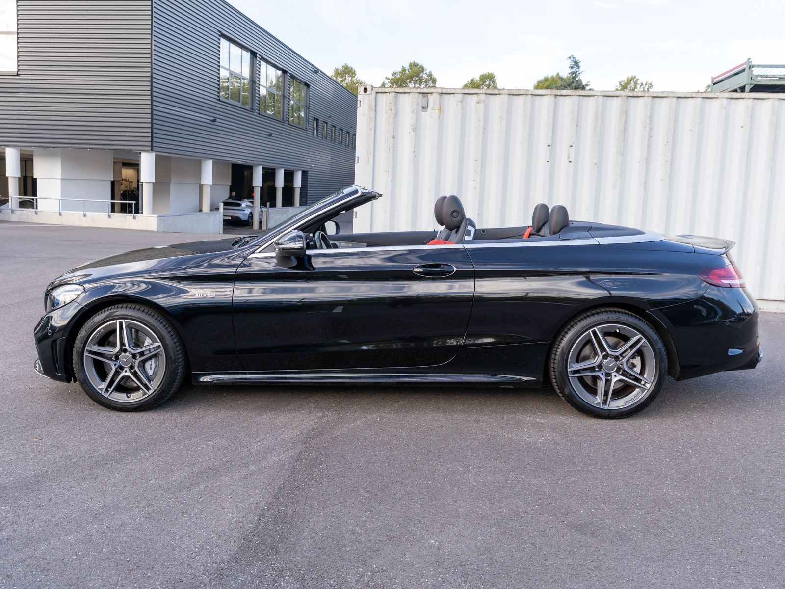 Fahrzeugabbildung Mercedes-Benz C43 AMG Cabriolet 4MATIC Multibeam Navi RFK SHZ