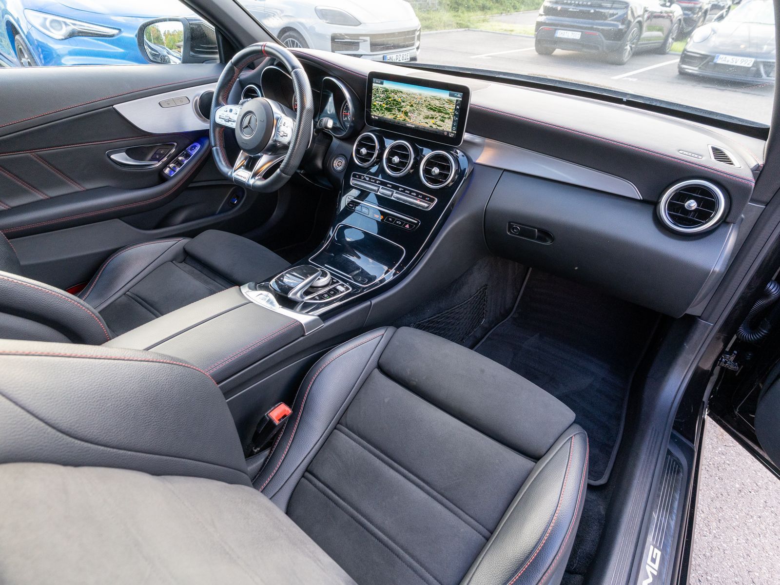 Fahrzeugabbildung Mercedes-Benz C43 AMG Cabriolet 4MATIC Multibeam Navi RFK SHZ