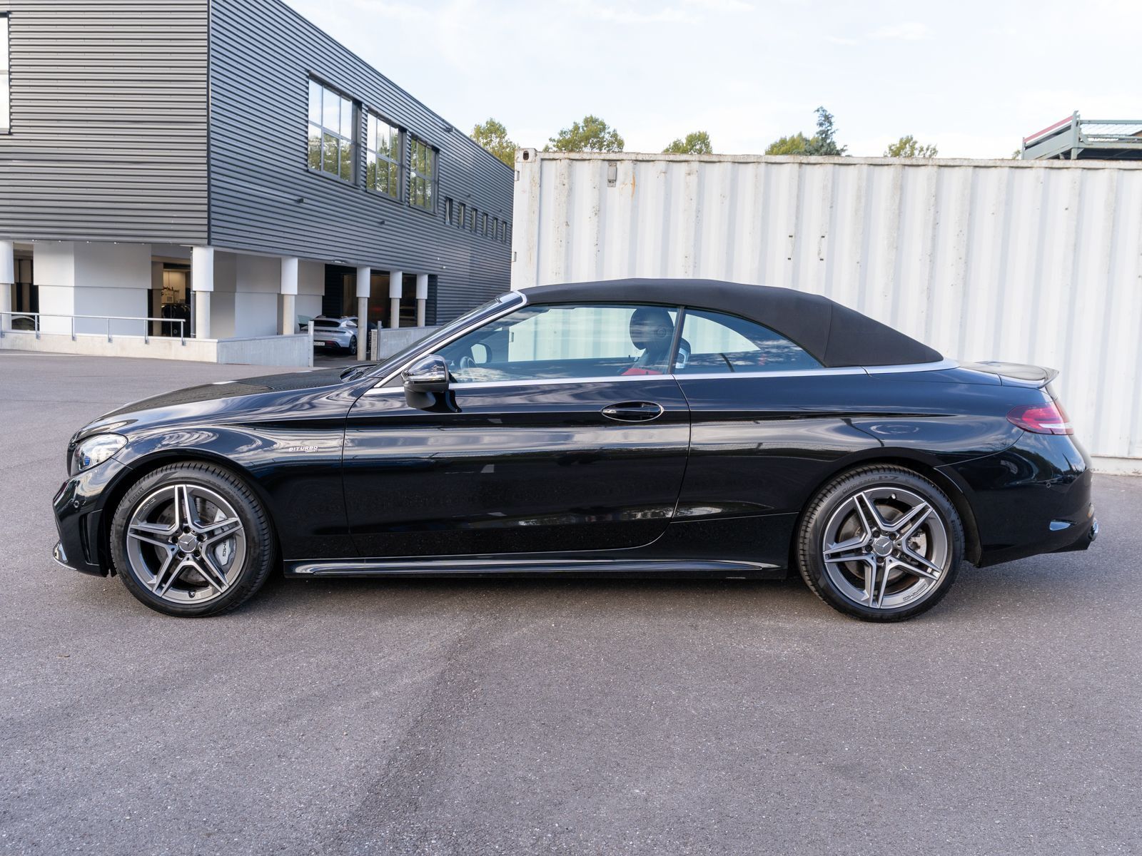 Fahrzeugabbildung Mercedes-Benz C43 AMG Cabriolet 4MATIC Multibeam Navi RFK SHZ