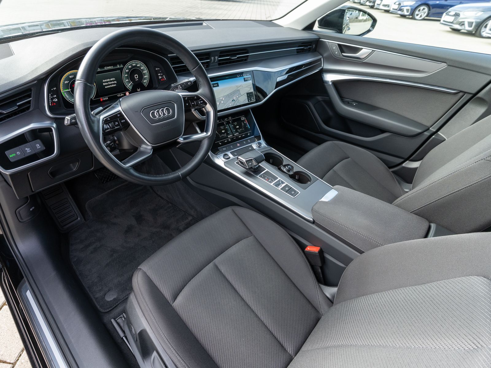 Fahrzeugabbildung Audi A6 Avant 50TFSI e quattro NAVI LED RFK AHK VC