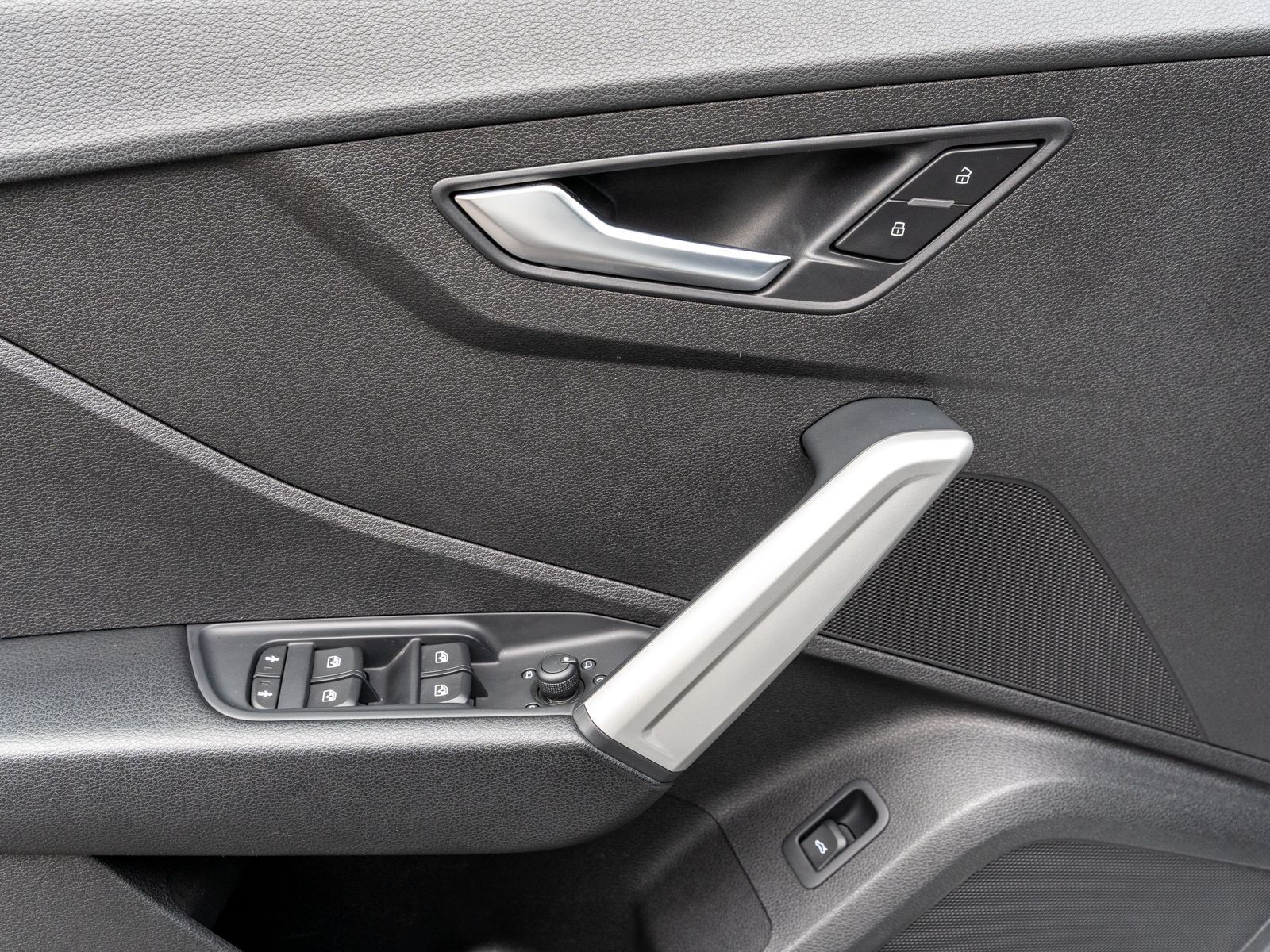 Fahrzeugabbildung Audi Q2 Advanced 2.0TDI NAVI LED RFK GRA PDC ACC VC