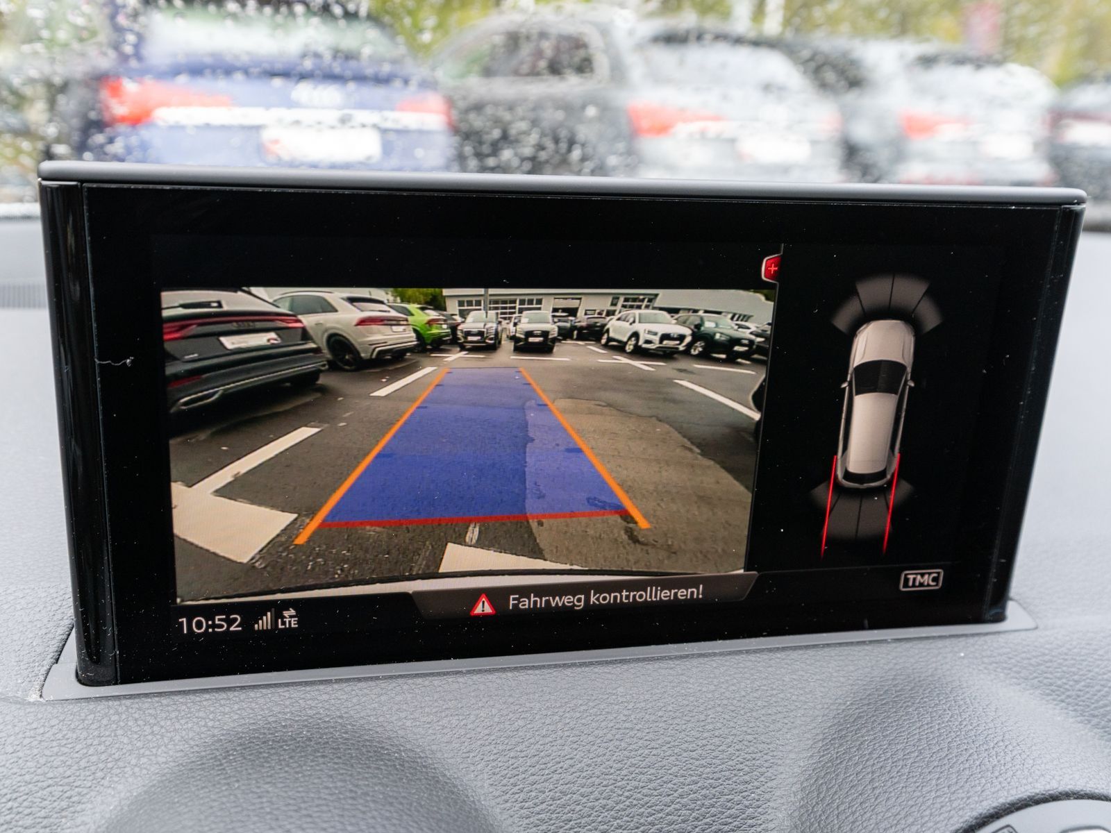 Fahrzeugabbildung Audi Q2 Advanced 2.0TDI NAVI LED RFK GRA PDC ACC VC