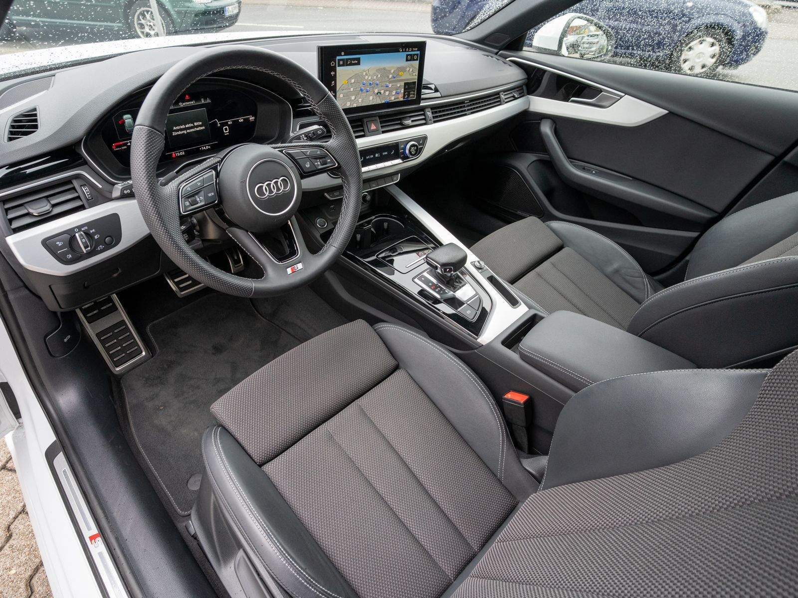 Fahrzeugabbildung Audi A4 Avant S line 40TDI NAVI MATRIX B&O PDC SHZ VC