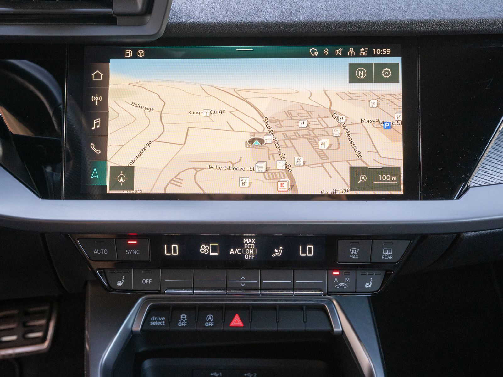 Fahrzeugabbildung Audi S3 Sportback 2.0TFSI quattro NAVI LED GRA SHZ VC