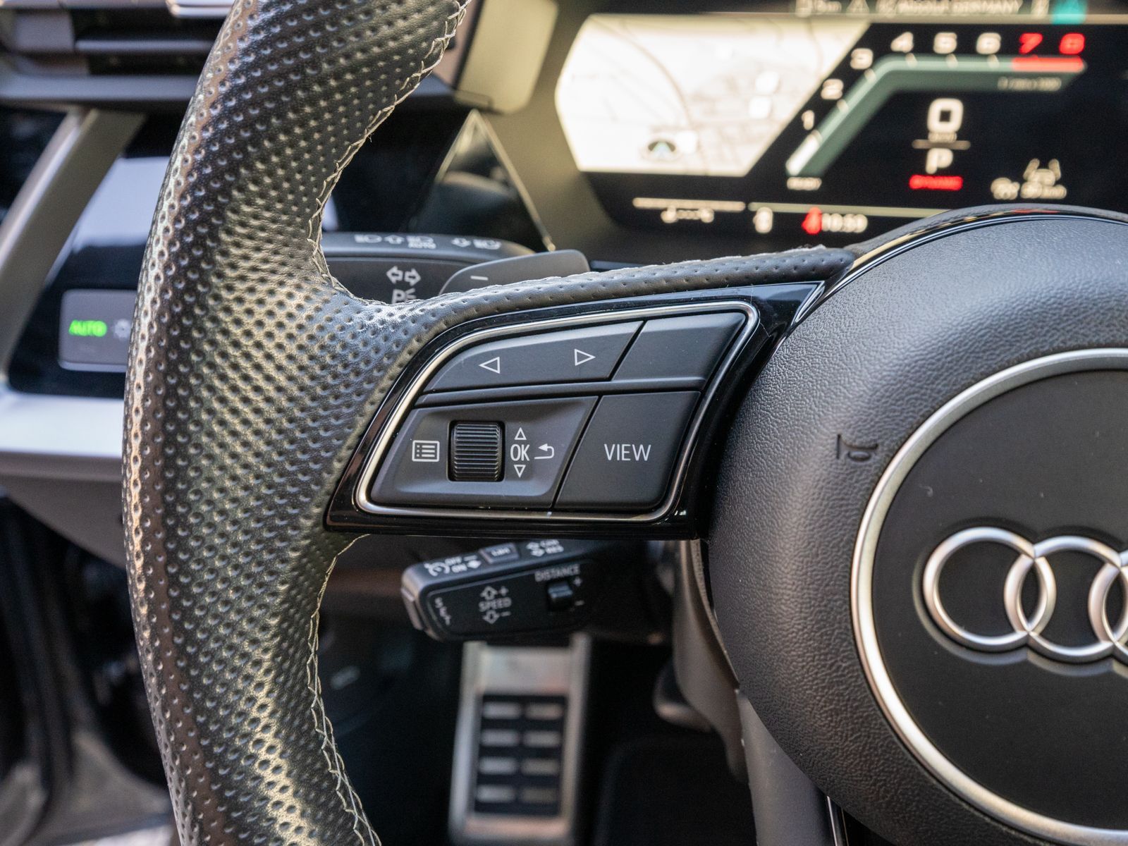Fahrzeugabbildung Audi S3 Sportback 2.0TFSI quattro NAVI LED GRA SHZ VC