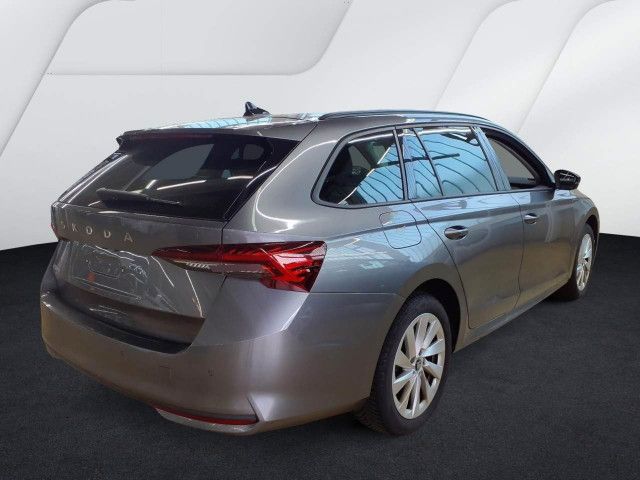 Fahrzeugabbildung SKODA Octavia Selection 2.0 TDI HUD 360° RFK SHZ AHK
