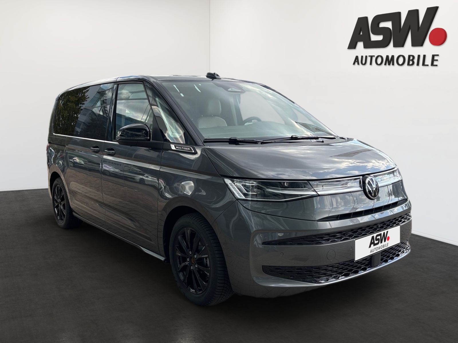 Fahrzeugabbildung Volkswagen Multivan Life 2,0 l 150PS TDI DSG LED ACC 360°