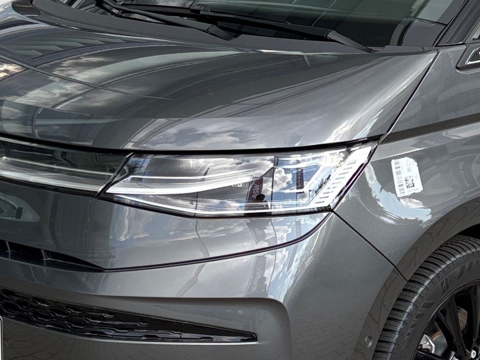 Fahrzeugabbildung Volkswagen Multivan Life 2,0 l 150PS TDI DSG LED ACC 360°
