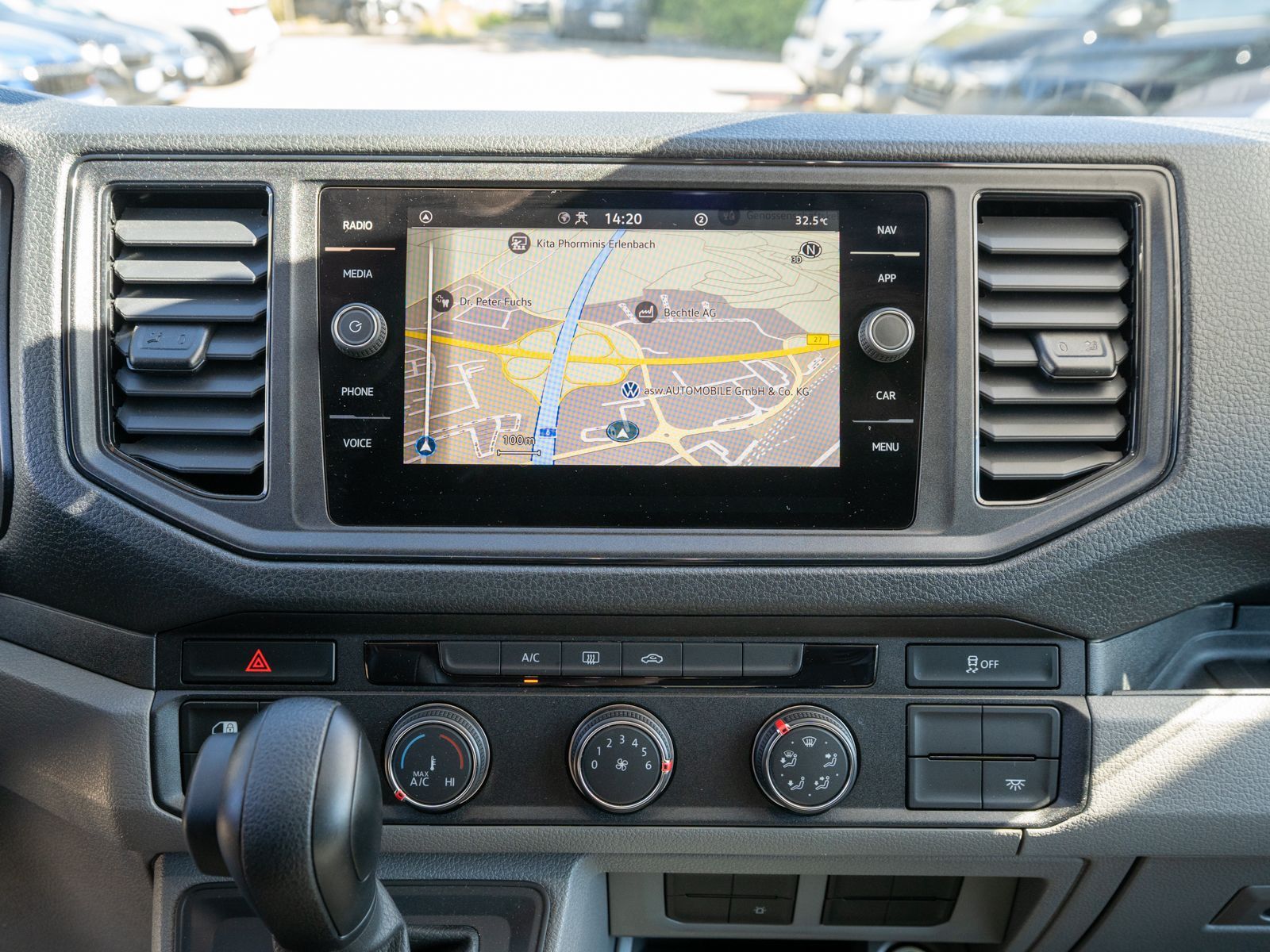 Fahrzeugabbildung Volkswagen Crafter 35 Kasten 2.0TDI DSG L3H2 KLIMA RFK AHK