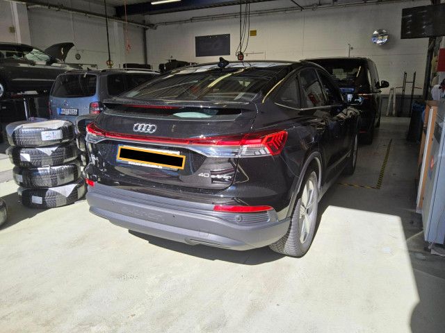 Fahrzeugabbildung Audi Q4 Sportback 40 e-tron NAVI LED PDC HUD SHZ VC