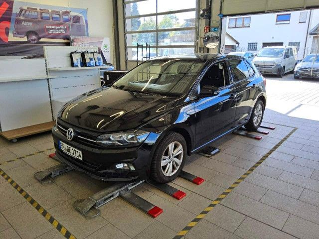 Fahrzeugabbildung Volkswagen Polo Comfortline 1.0 TSI DSG LED Navi RFK SHZ