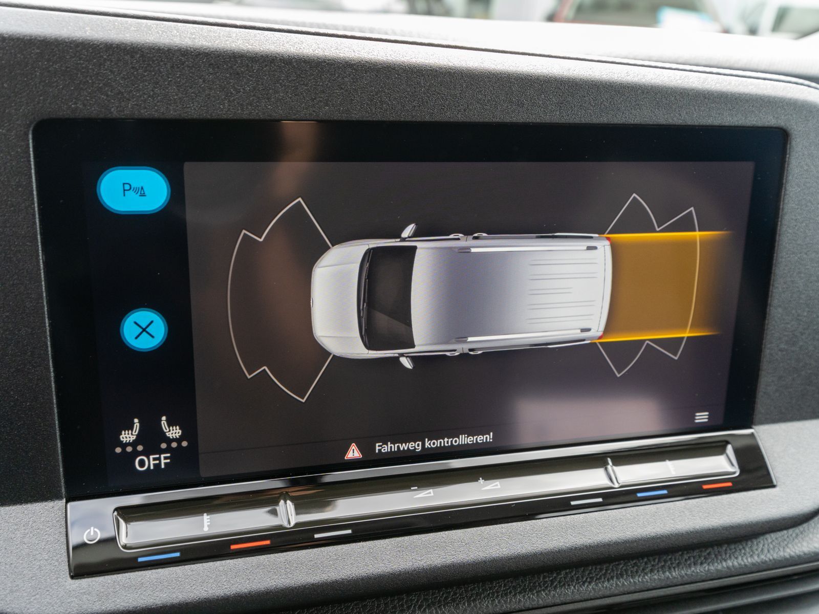 Fahrzeugabbildung Volkswagen Caddy Cargo Maxi 1.5 TSI DSG Navi SHZ AHK PDC