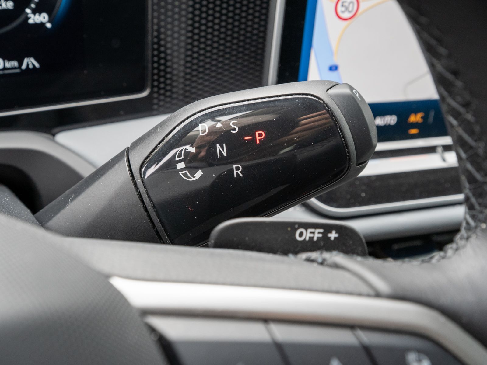 Fahrzeugabbildung Volkswagen Passat Variant 2.0 TDI DSG LED Navi AHK HUD SHZ