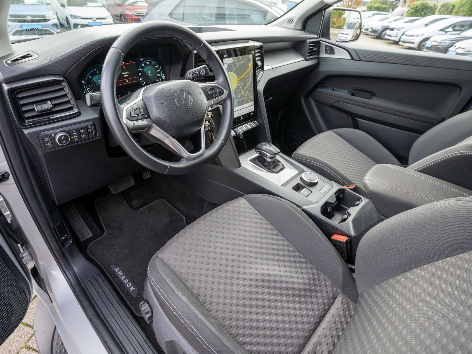Fahrzeugabbildung Volkswagen Amarok Life DC 2.0 TDI LED Navi AHK SHZ RFK ACC