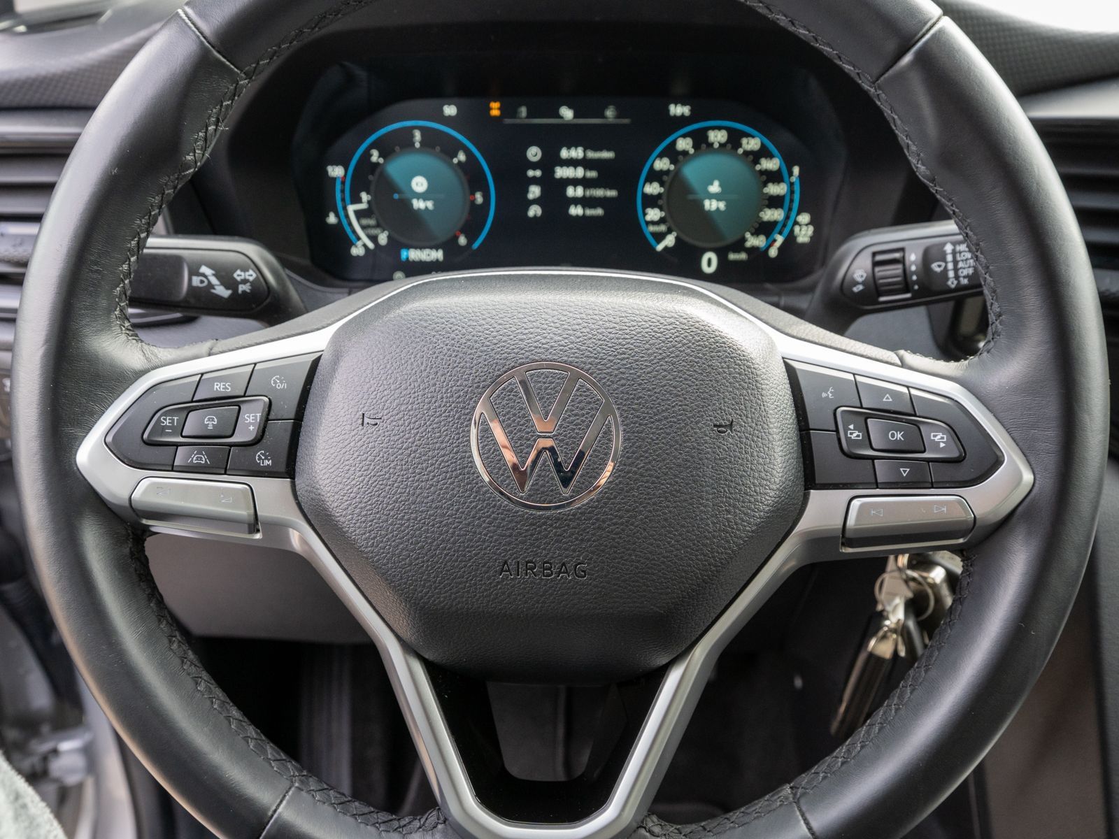 Fahrzeugabbildung Volkswagen Amarok Life DC 2.0 TDI LED Navi AHK SHZ RFK ACC