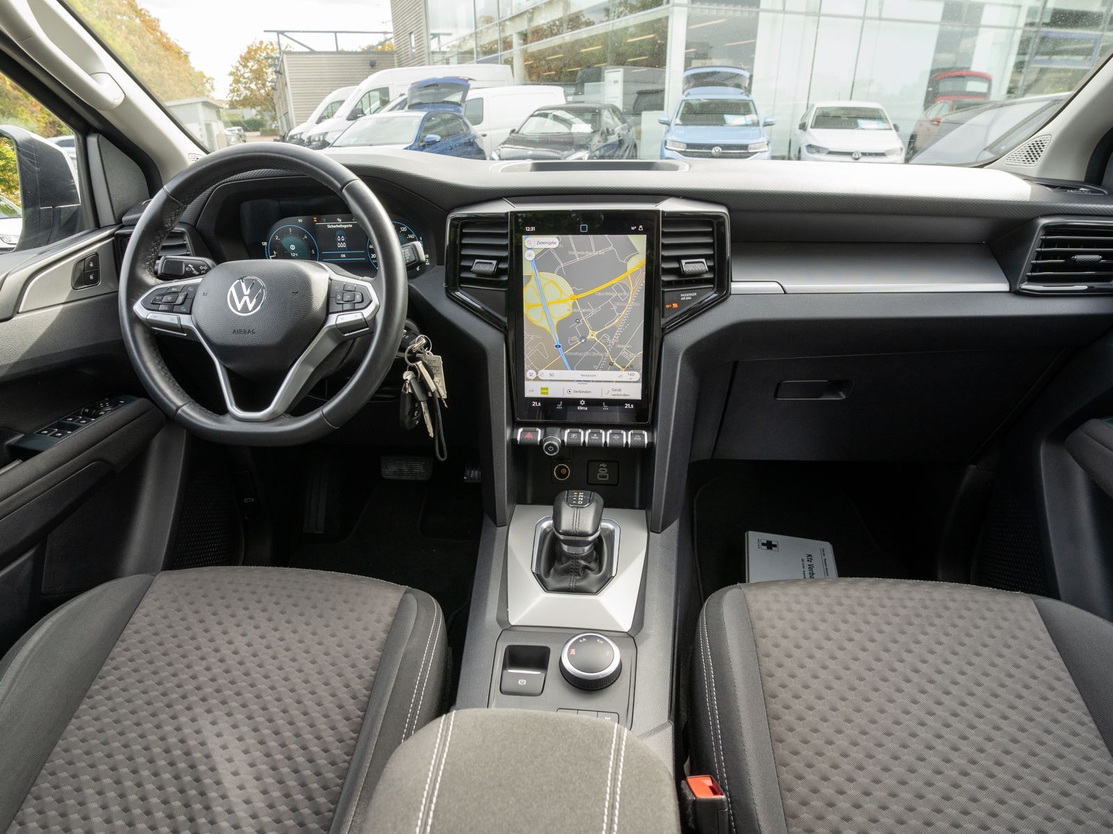 Fahrzeugabbildung Volkswagen Amarok Life DC 2.0 TDI LED Navi AHK SHZ RFK ACC