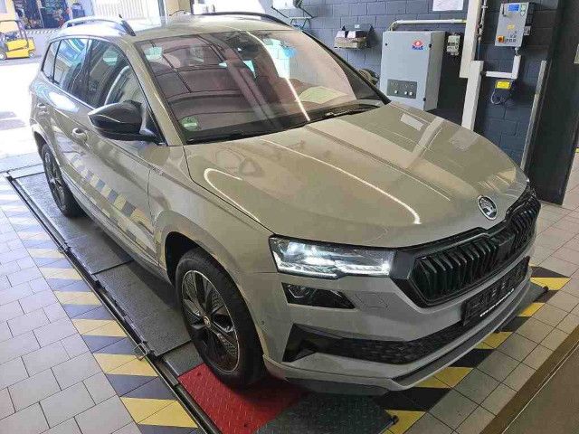 Fahrzeugabbildung SKODA Karoq Sportline 1.5 TSI DSG 360° ACC PANO STDHZ
