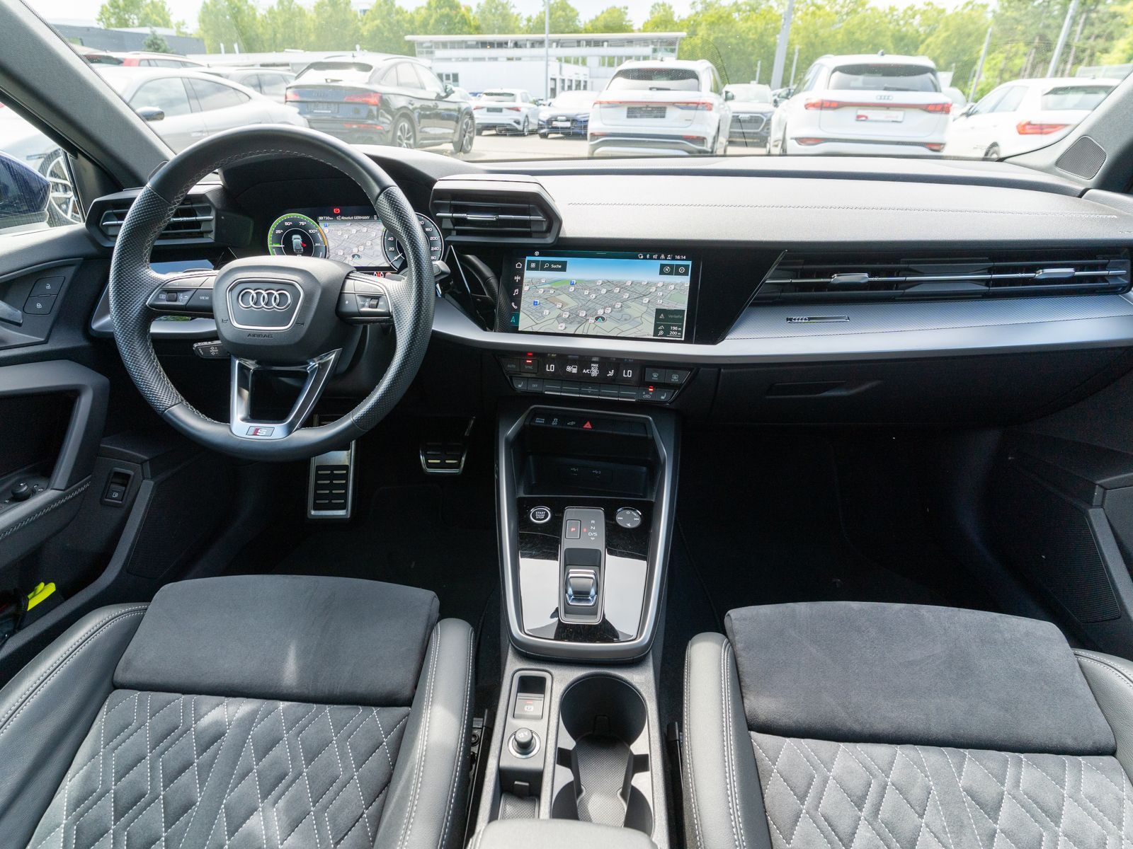 Fahrzeugabbildung Audi A3 Sportback S line 40TFSI e Stronic SHZ RFK AHK