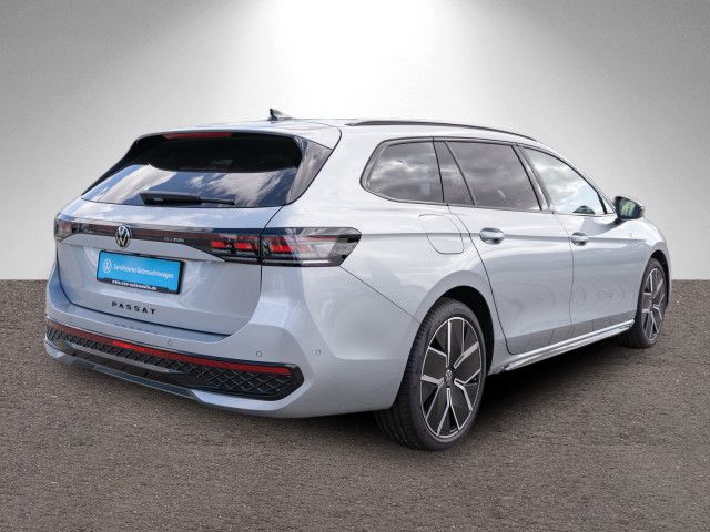Fahrzeugabbildung Volkswagen Passat Variant R-Line 1.5 TSI eHybrid DSG PANO