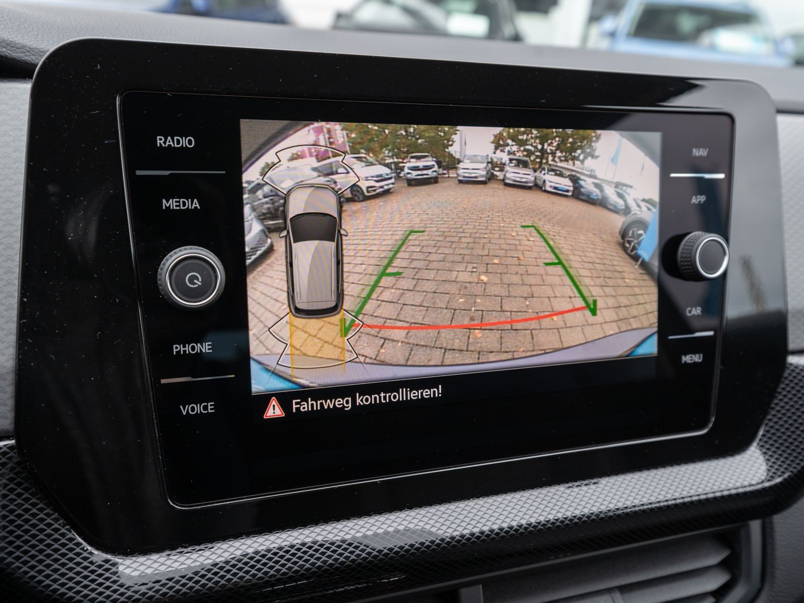 Fahrzeugabbildung Volkswagen T-Cross Life 1.0 TSI LED Navi RFK ACC PDC SHZ