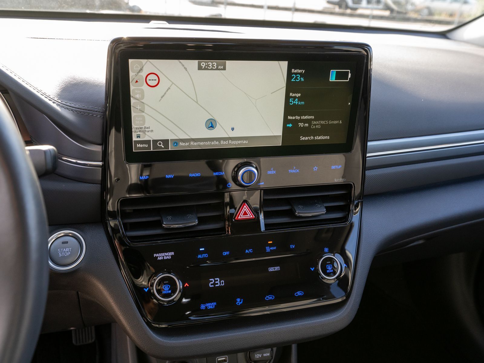 Fahrzeugabbildung Hyundai Ioniq Elektro Premium LED SHZ RFK LEDER WÄPU ACC