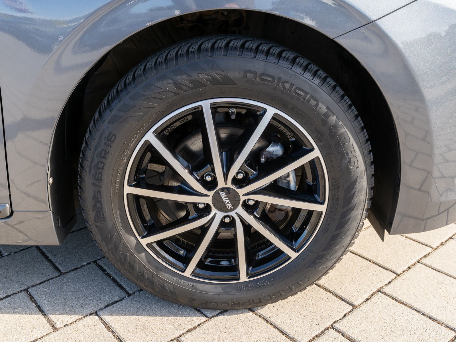 Fahrzeugabbildung Hyundai Ioniq Elektro Premium LED SHZ RFK LEDER WÄPU ACC