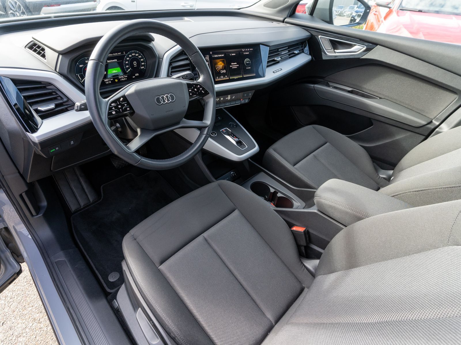 Fahrzeugabbildung Audi Q4 35 e-tron LED KLIMA PANO SHZ