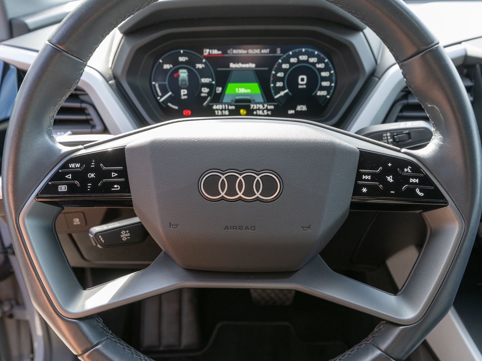 Fahrzeugabbildung Audi Q4 35 e-tron LED KLIMA PANO SHZ