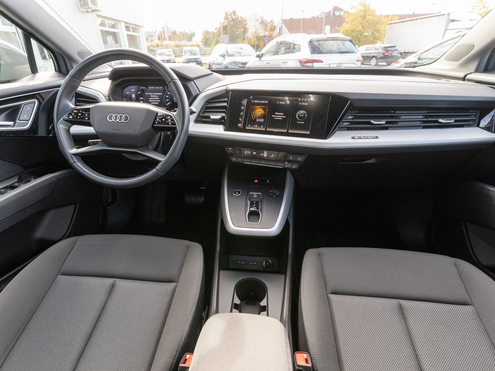 Fahrzeugabbildung Audi Q4 35 e-tron LED KLIMA PANO SHZ