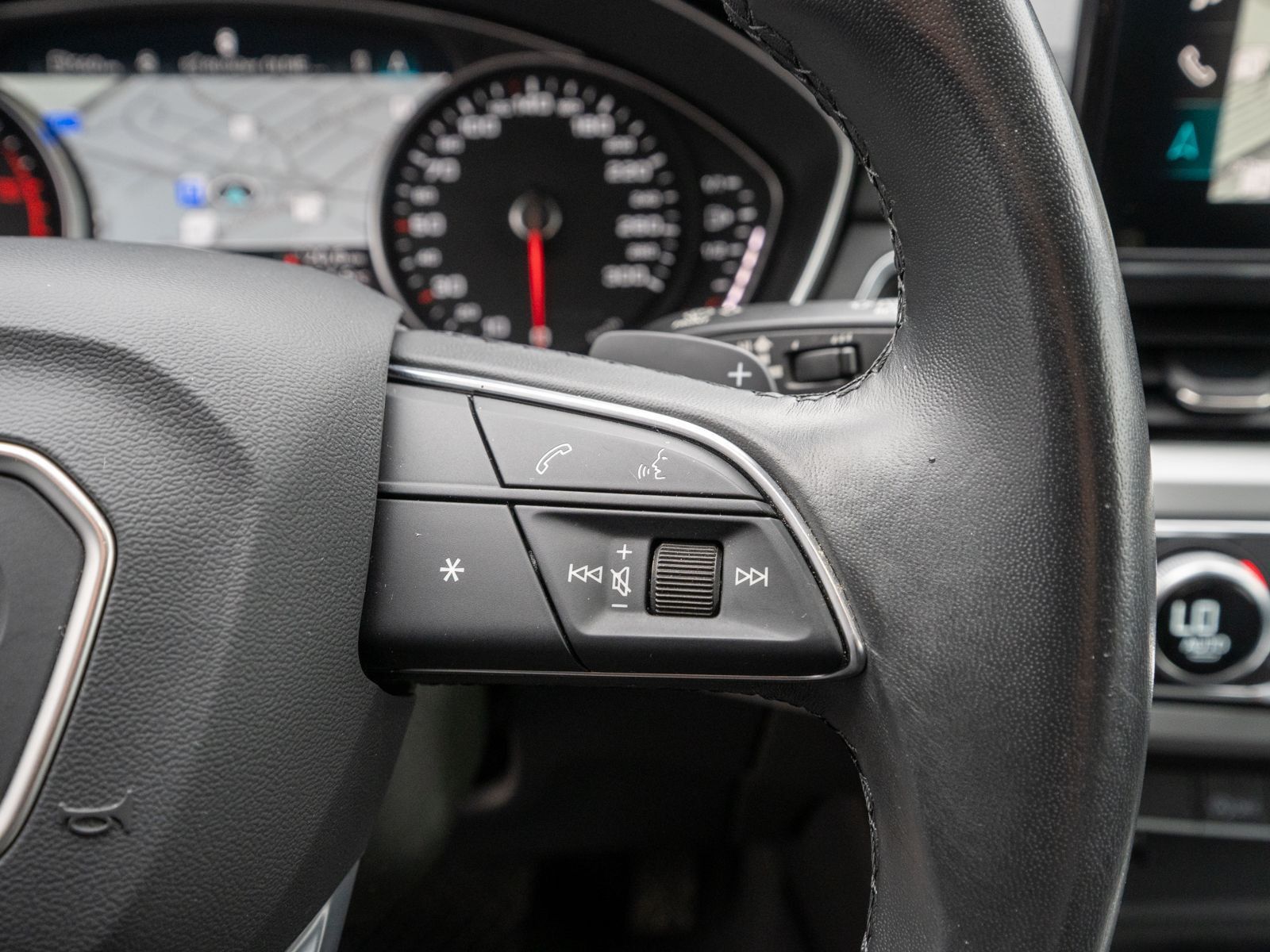 Fahrzeugabbildung Audi A4 Avant 35 TDI S tronic LED Navi AHK SHZ ACC
