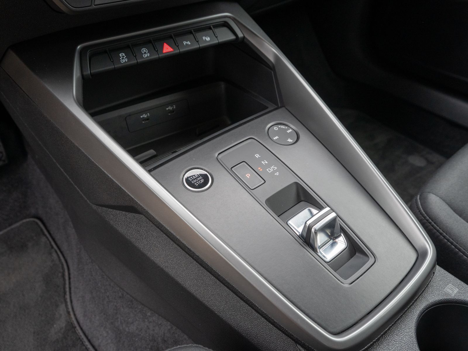 Fahrzeugabbildung Audi A3 Sportback 35 TDI S tronic NAVI KLIMA SHZ VC