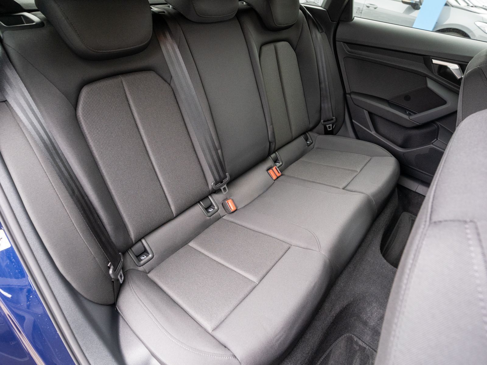 Fahrzeugabbildung Audi A3 Sportback 35 TDI S tronic NAVI KLIMA SHZ VC
