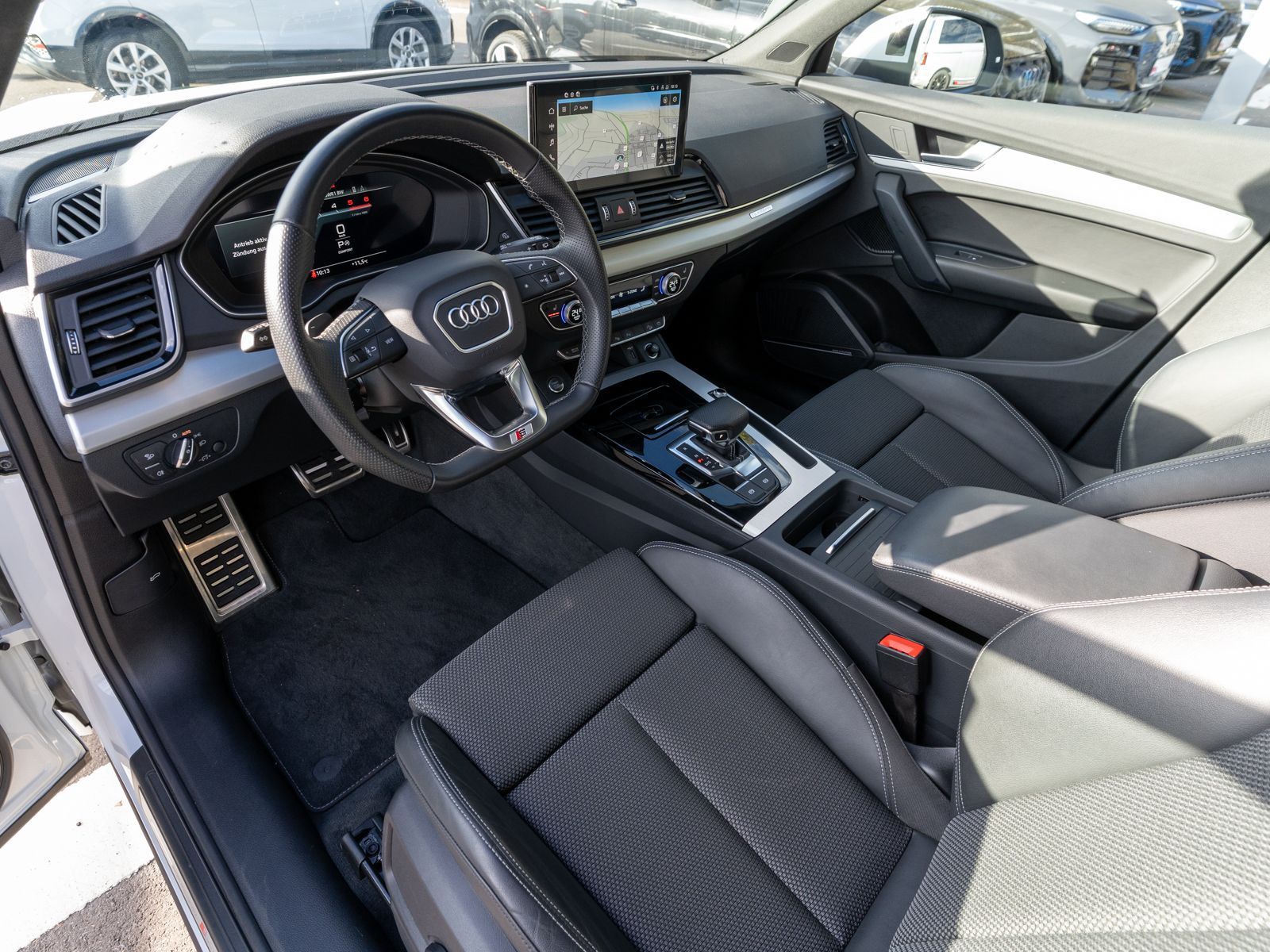 Fahrzeugabbildung Audi Q5 S line 40TDI quattro NAVI MATRIX B&O AHK 360°