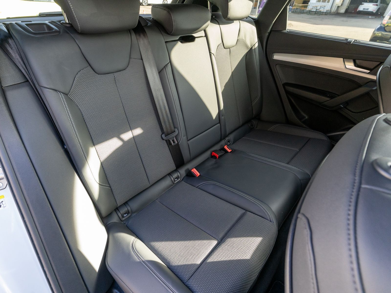 Fahrzeugabbildung Audi Q5 S line 40TDI quattro NAVI MATRIX B&O AHK 360°